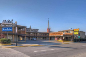  Travelodge By Wyndham The Dalles  Даллес